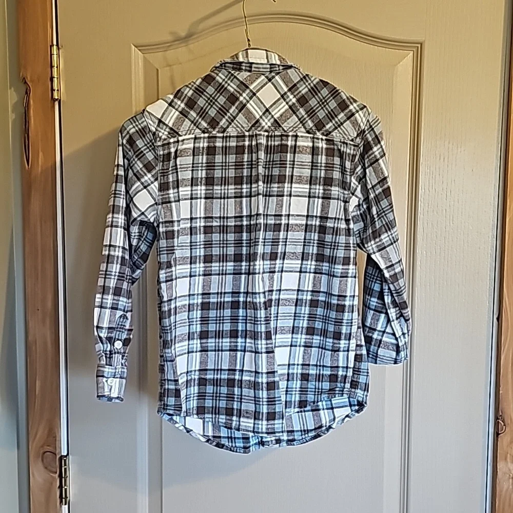 Boys Gymboree medium 7/8 flannel button up shirt